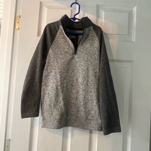 Gray 3 quarter zip long sleeve shirt